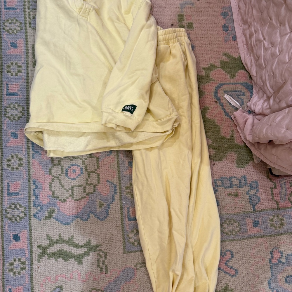 Yellow daily drills Lounge Set